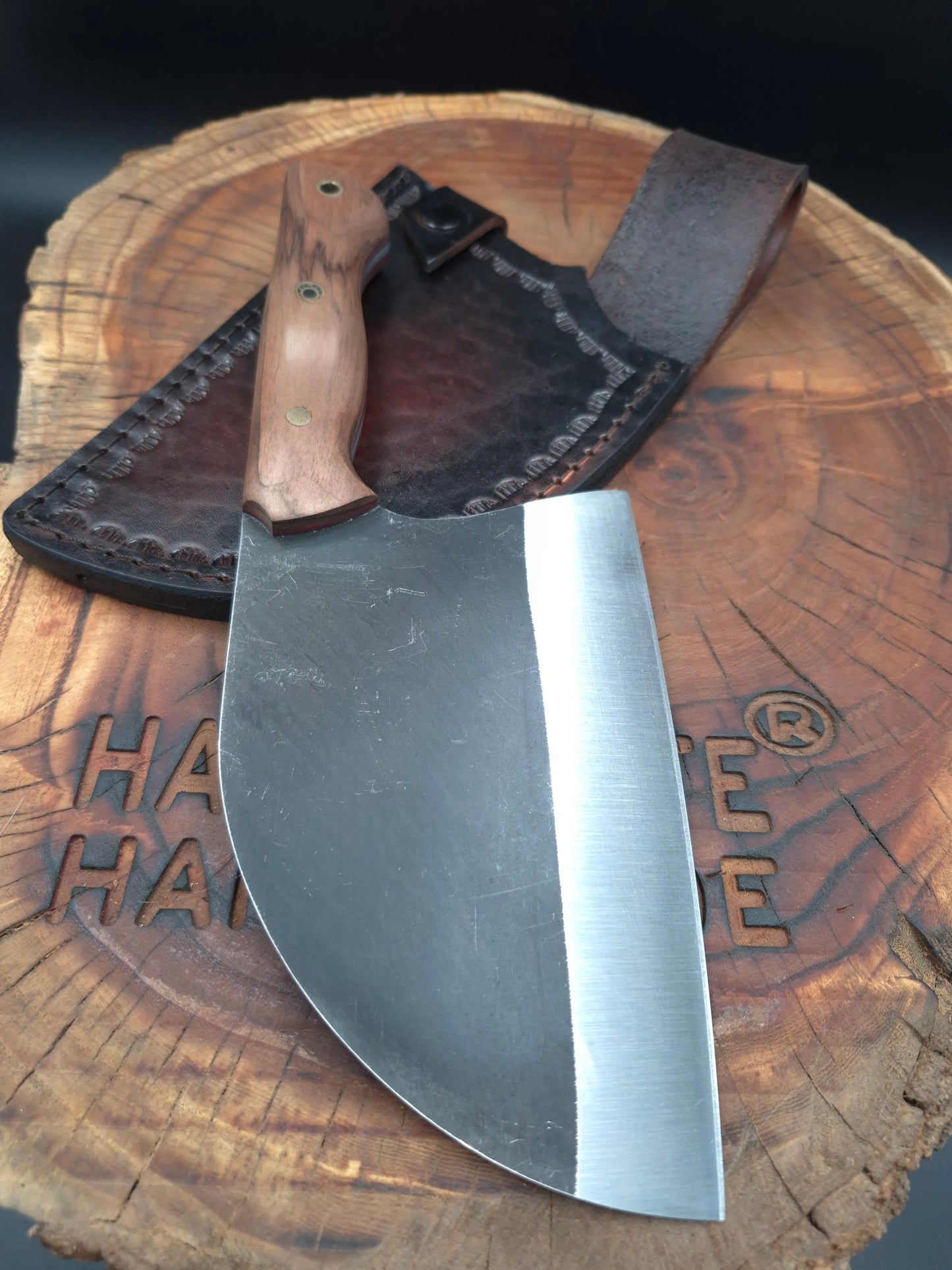 ALMAZAN 80CrV2 Carbon Steel (WALNUT)