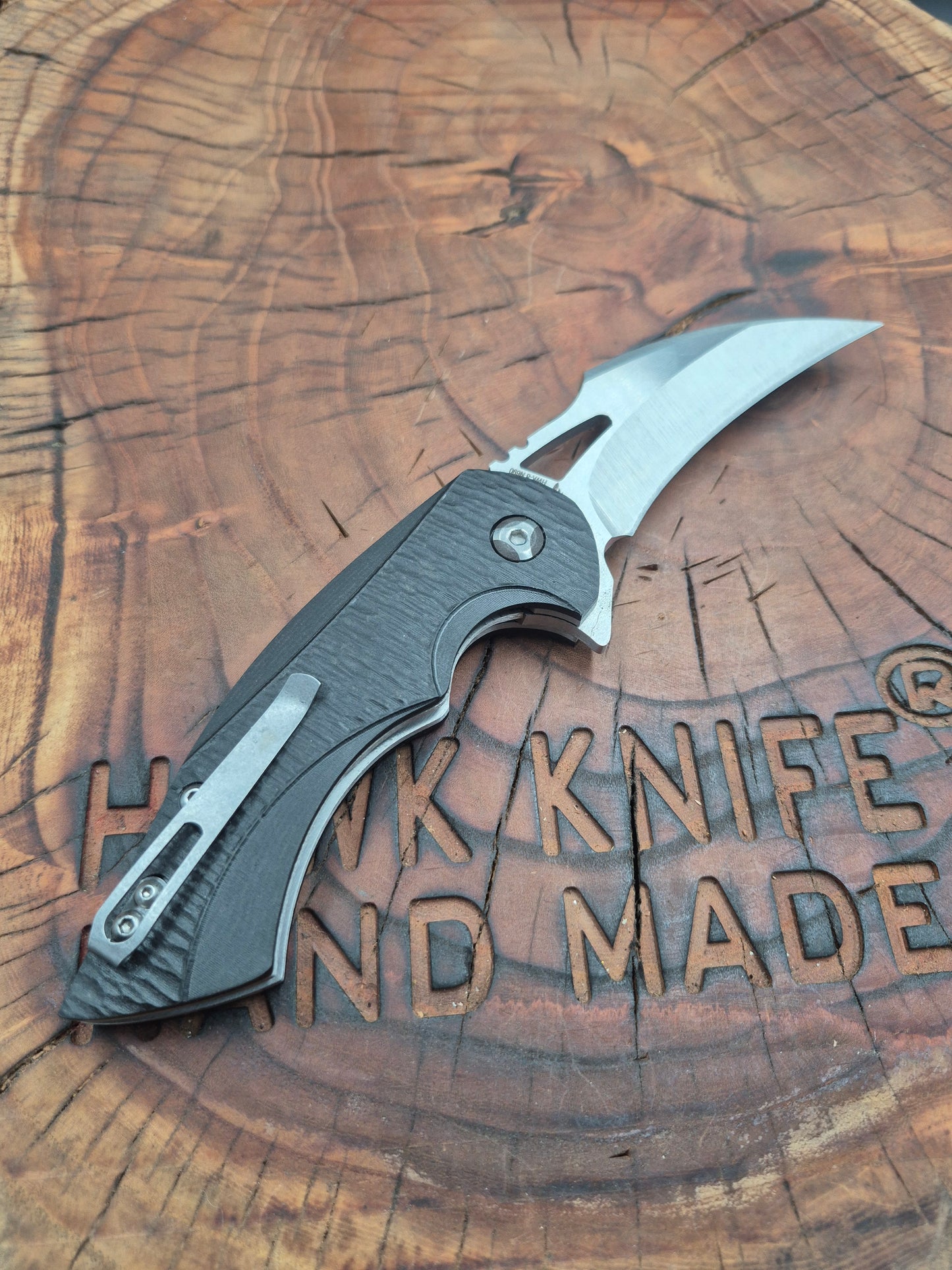 HWK-8 KARAMBIT N690 LINERLOCK Pocket Knife