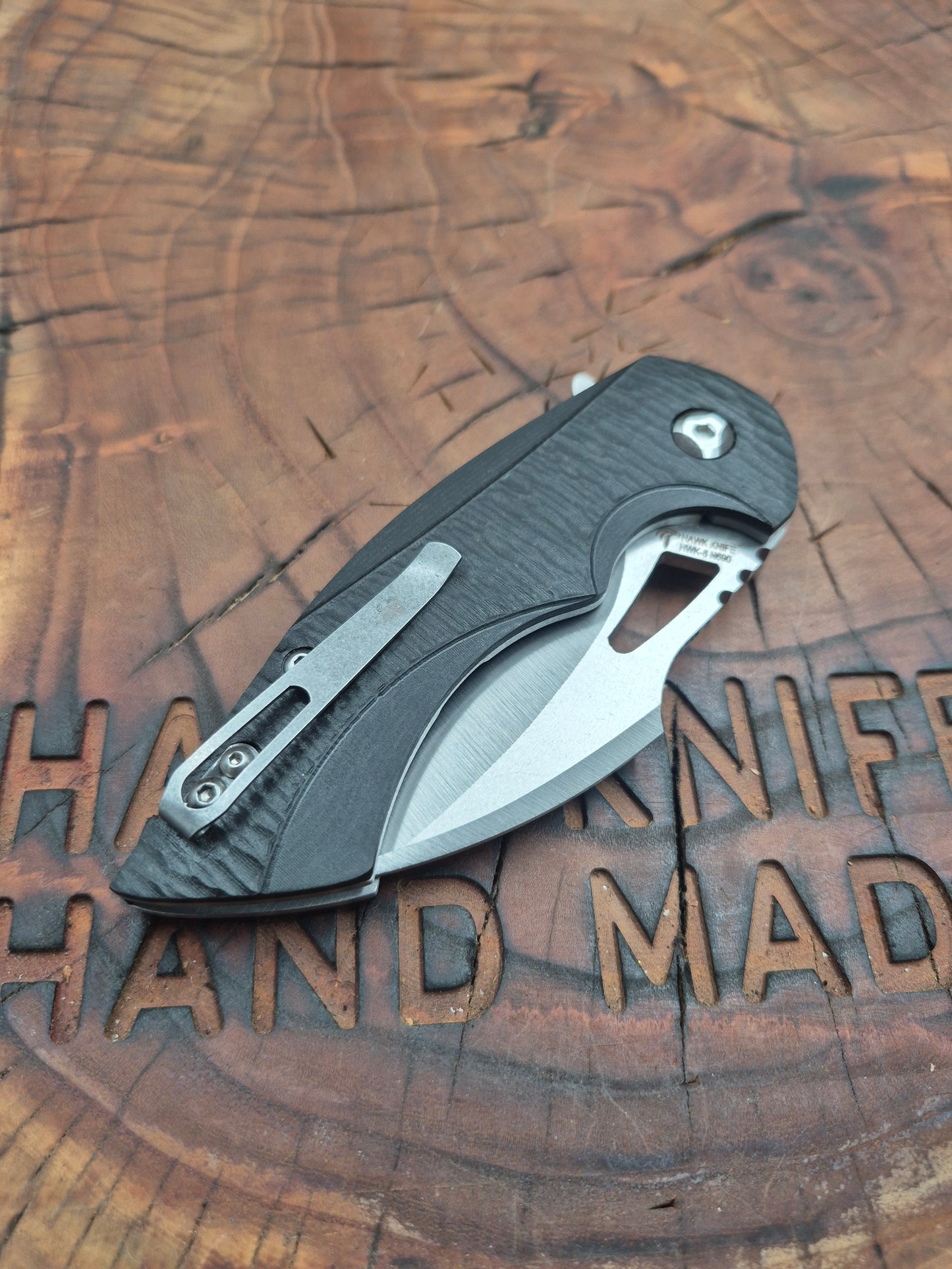 HWK-8 KARAMBIT N690 LINERLOCK Pocket Knife