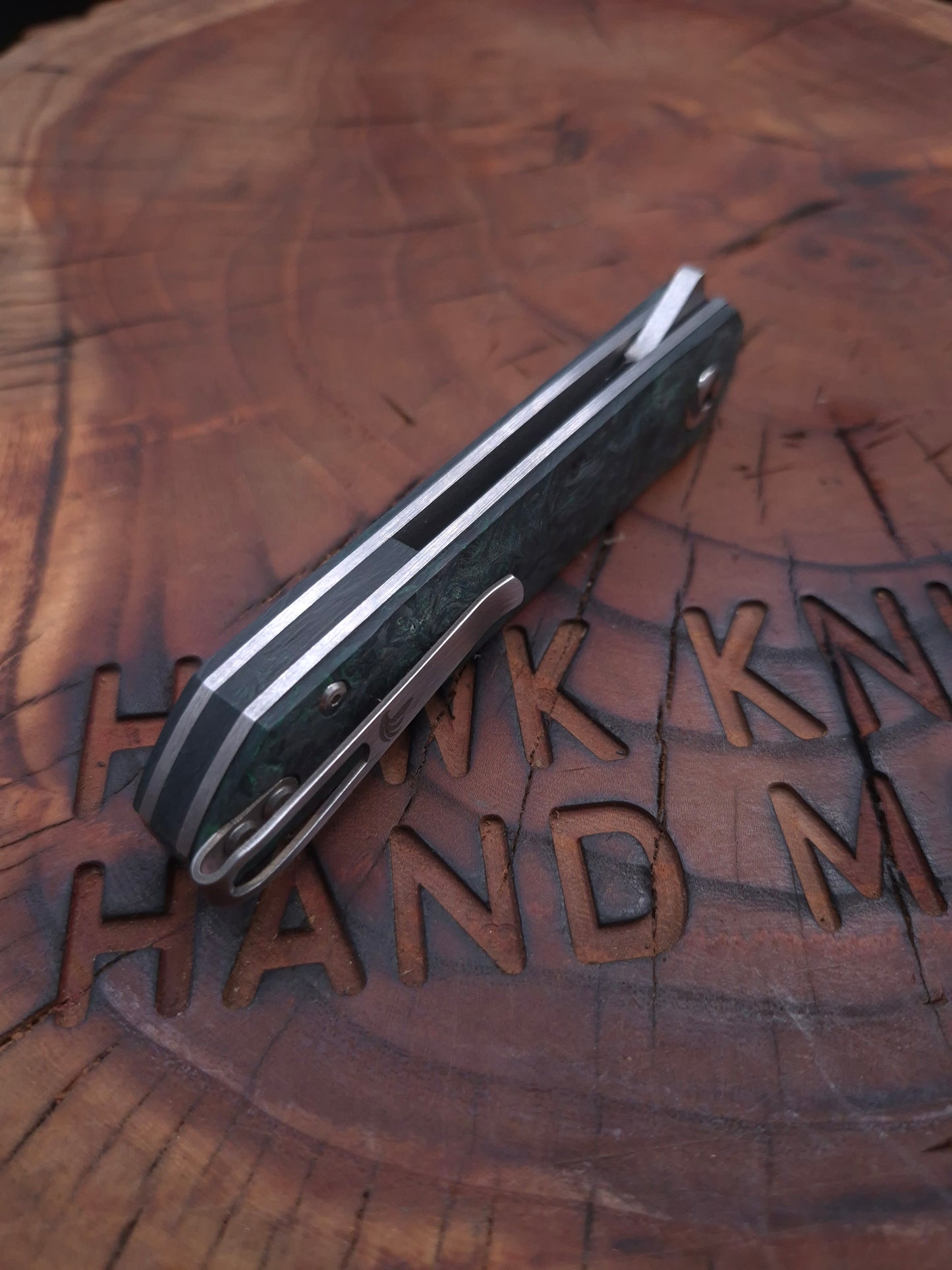 HAWK-6T (TANTO) M398 CARBON FIBER LINERLOCK KNIFE