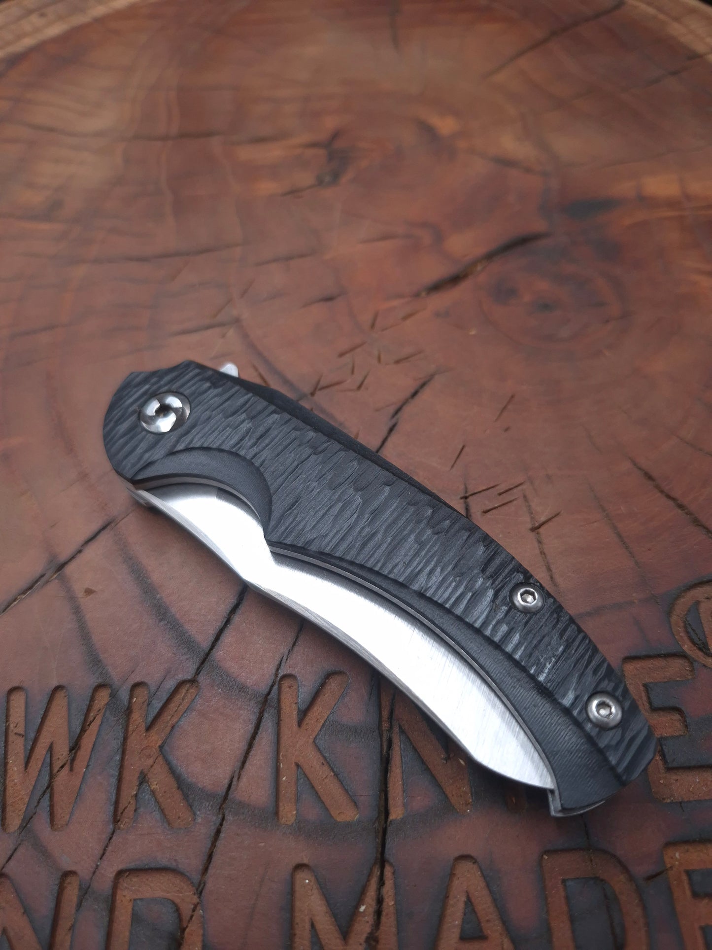 HAWK-5 N690 POCKET KNIFE WITH LINERLOCK CLIP