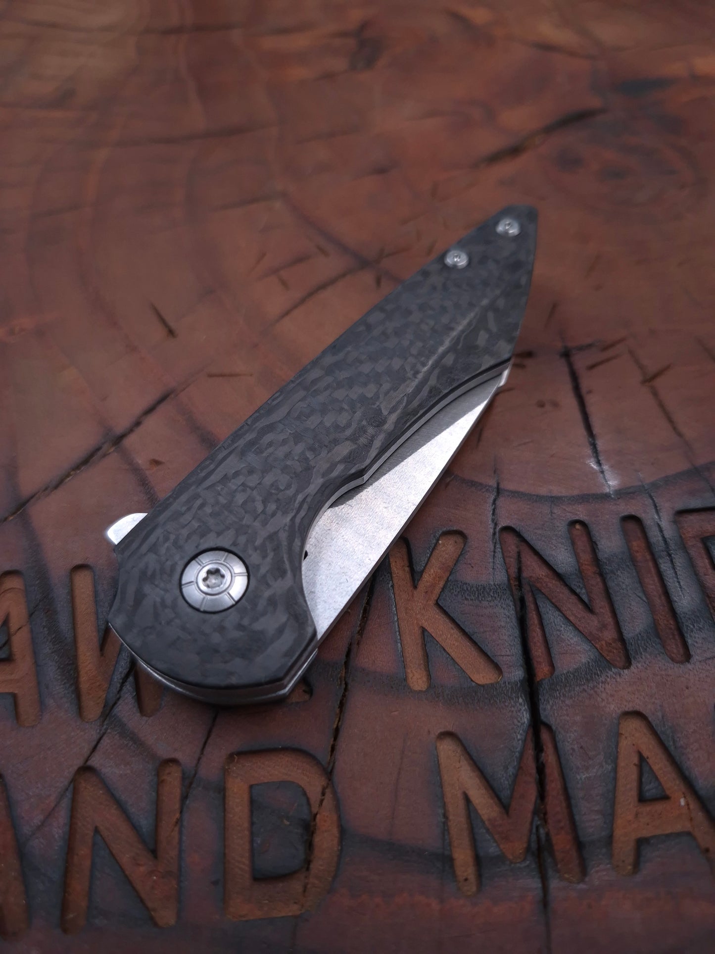 HAWK-10 N690 CARBON FIBER LINER LOCK KNIFE