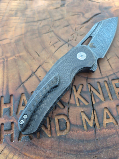 HAWK-9 PLUS(+) DAMASCUS FULL KARBONFİBER LİNERLOCK ÇAKI