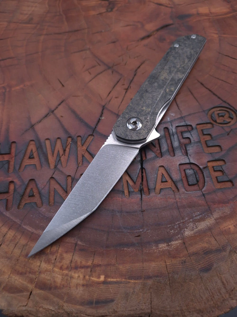 HAWK-6T (TANTO) N690 CARBON FIBER LINERLOCK FOLDER
