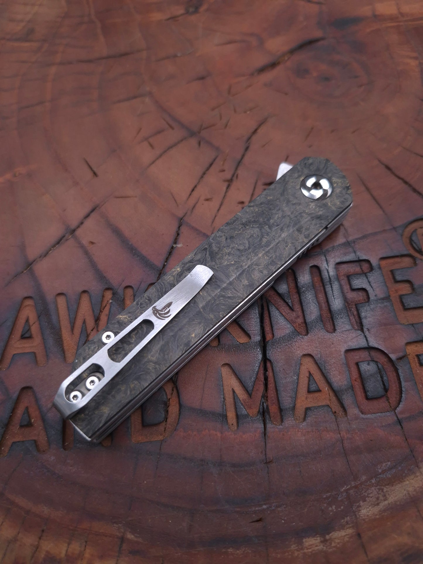 HAWK-6T (TANTO) N690 KARBONFİBER LİNERLOCK ÇAKI